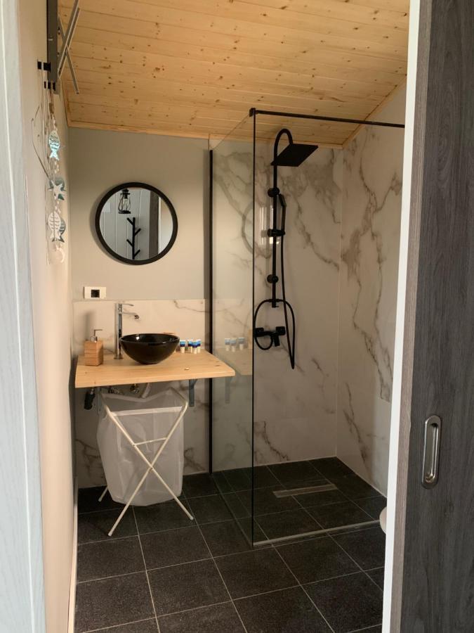 Tu&Ya Cabins Agigea Ngoại thất bức ảnh